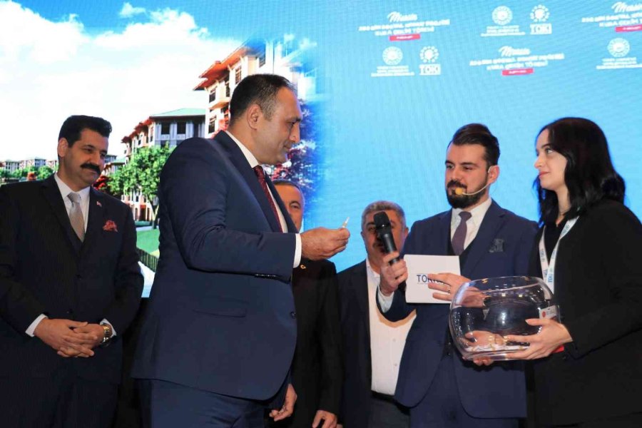 Toroslar Belediyesinden ’ilk Evim’ Projesine Arsa Tahsisi