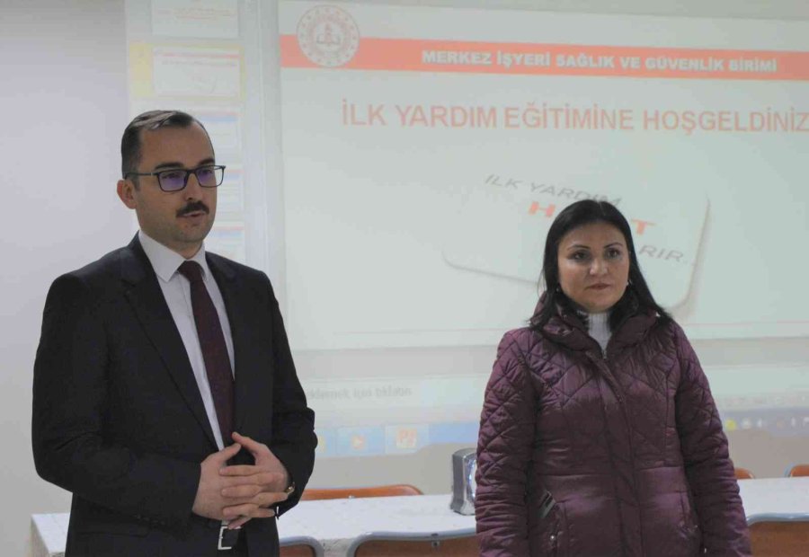 Silifke’de Adliye Personeline İlk Yardım Eğitimi