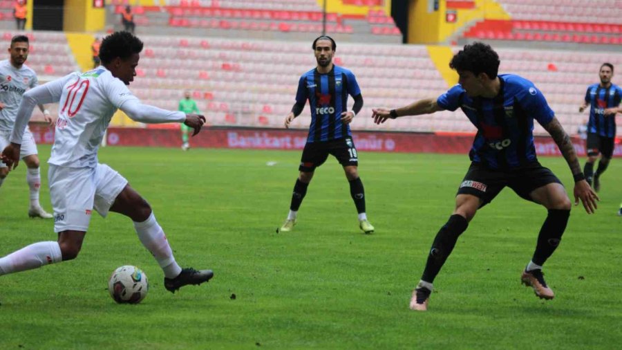 Ziraat Türkiye Kupası: Dg Sivasspor: 3 - Karacabey Belediyespor: 0