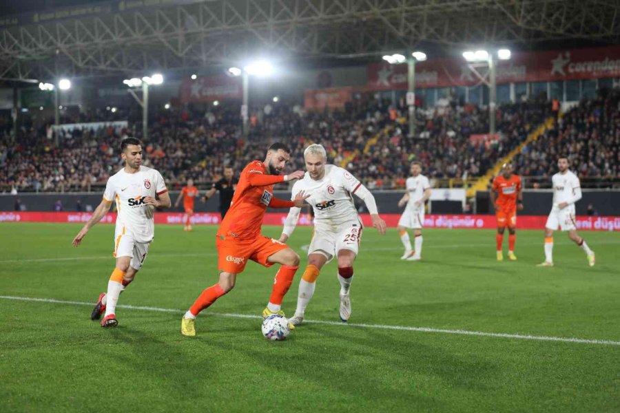 Ziraat Türkiye Kupası: Alanyaspor: 0 - Galatasaray: 2 (ilk Yarı)