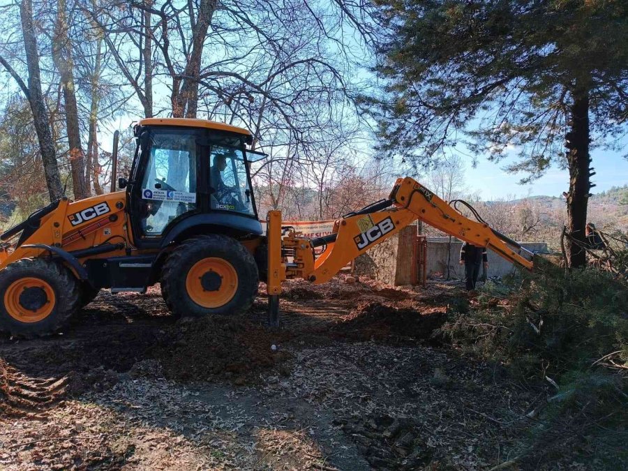 Gündoğmuş Serinyaka’nın İçme Suyu Hattı Yenileniyor