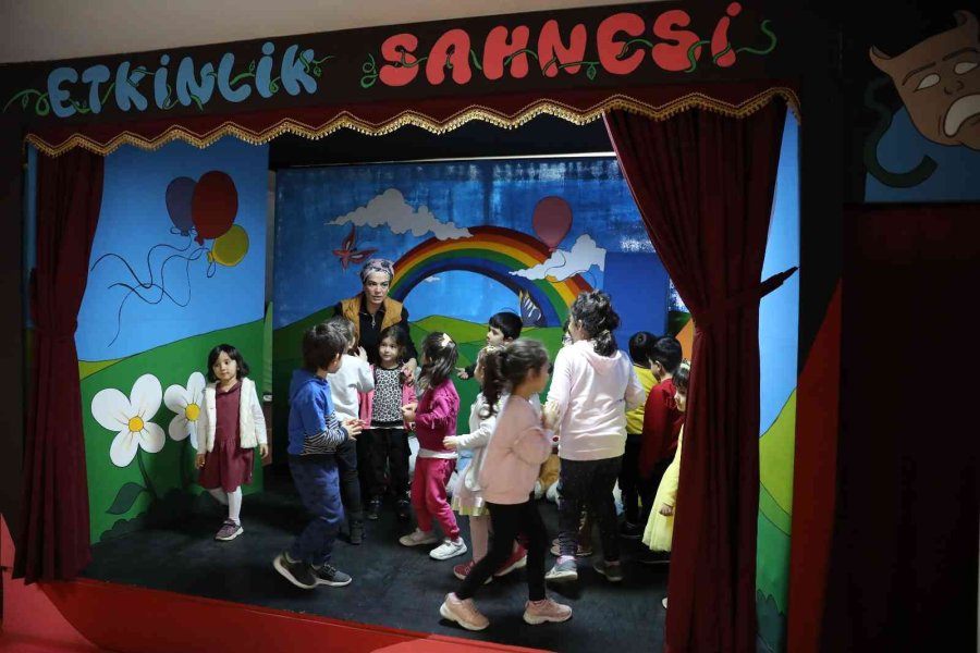 Çocukların Gözdesi “oyuncak Kütüphanesi”