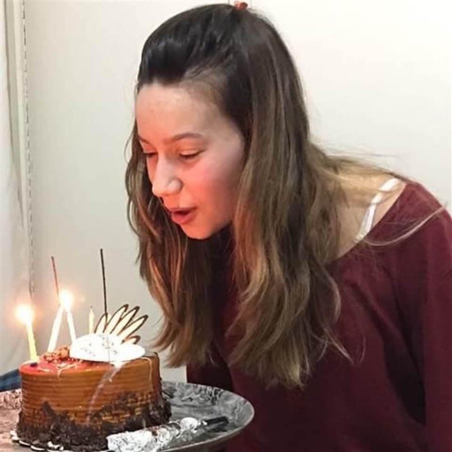 Kayıp Genç Kızın Doğum Gününde Annesinden Yürek Burkan Paylaşım