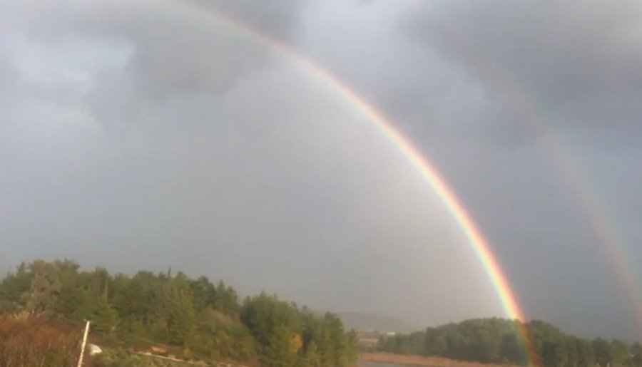 Çifte Gökkuşağını Gören Çiftçi, Heyecanını Belgesel Tadında Aktardı