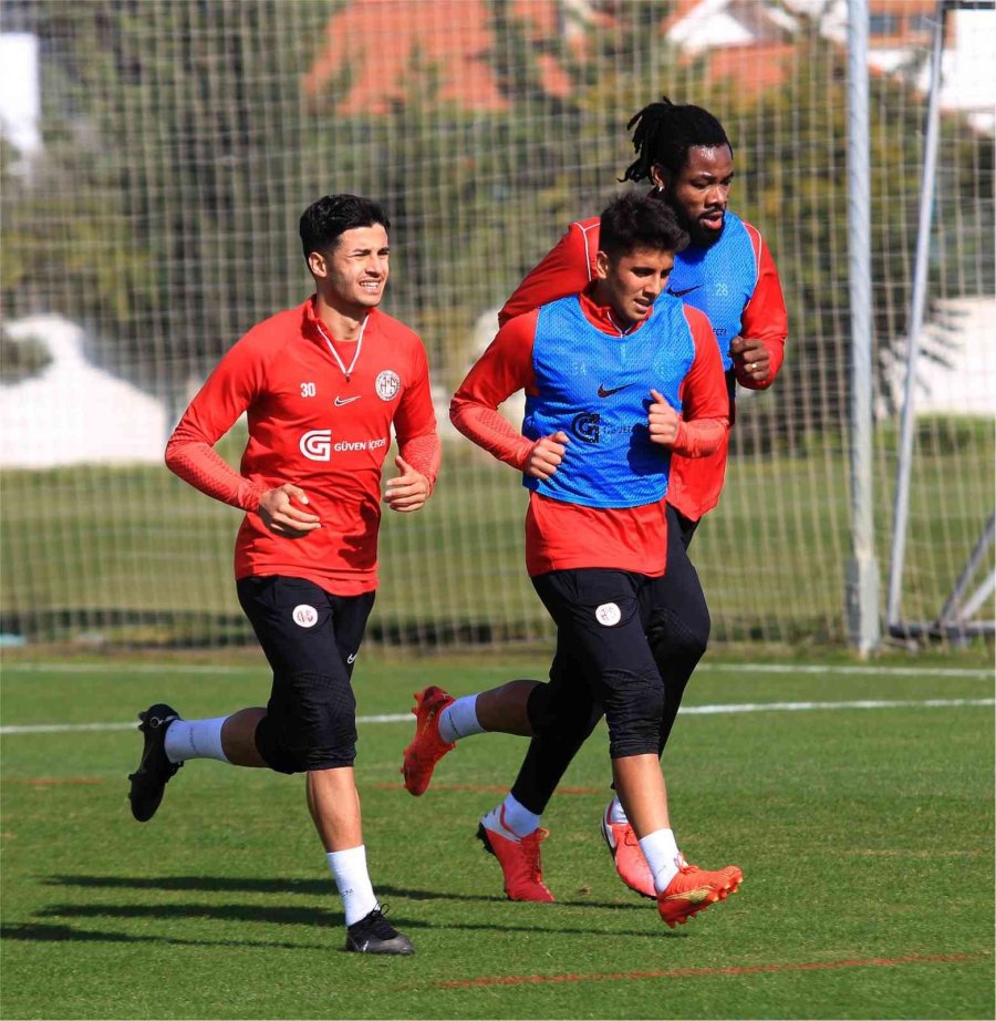 Fta Antalyaspor, Galatasaray Maçı Hazırlıklarına Başladı