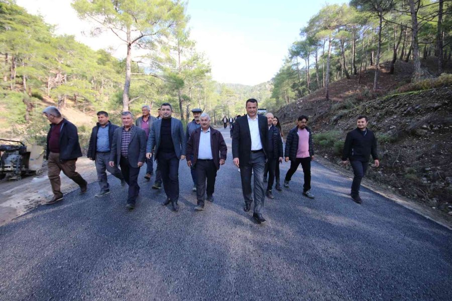 Kaş Belediyesinden Dirgenler-ortabağ-gürsu Yoluna Sıcak Asfalt