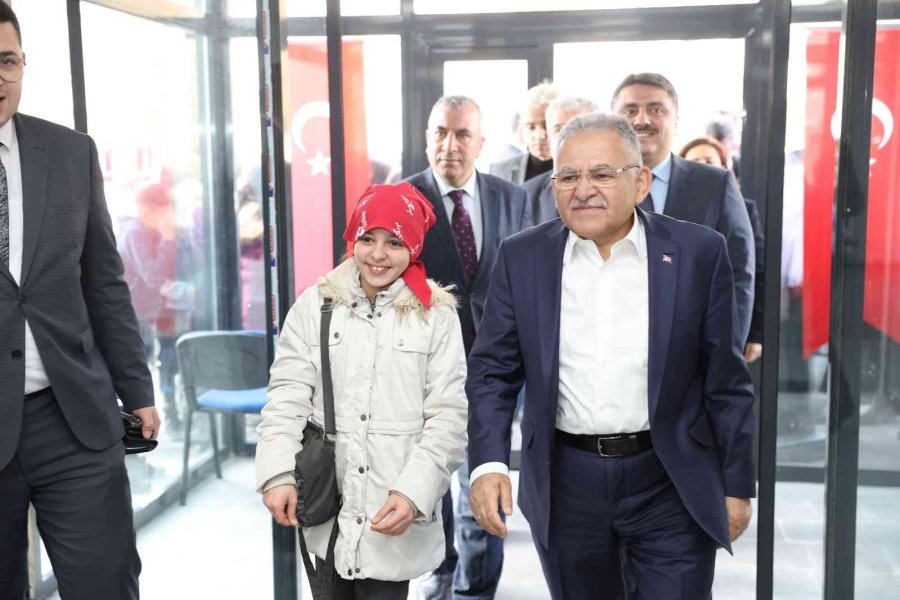 Başkan Büyükkılıç, 3,5 Milyon Tl’lik Eğitim Ve Spor Yatırımının Açılışını Yaptı