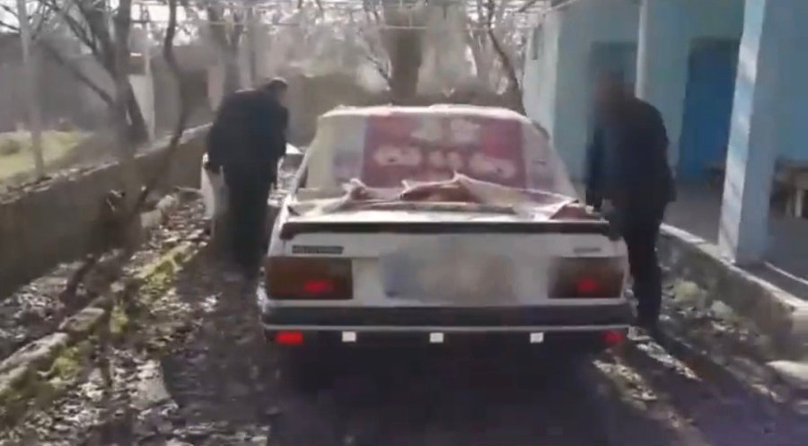 Pişkinliğin Böylesi: Çaldıkları Araca Yakıt Aldılar, Parasını Ödemeden Kaçtılar