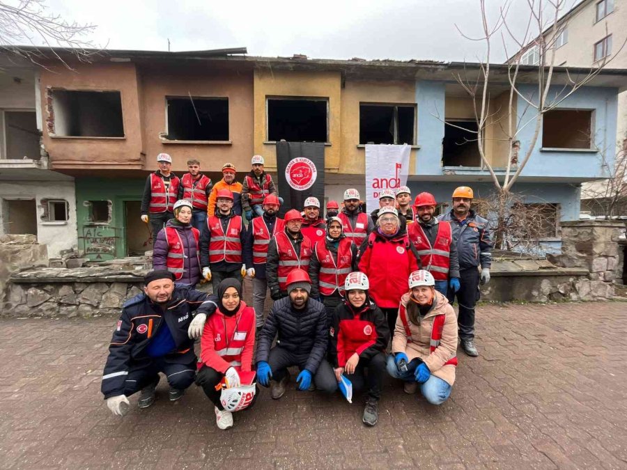 Afad’ın ‘gönüllü Yardımcıları’