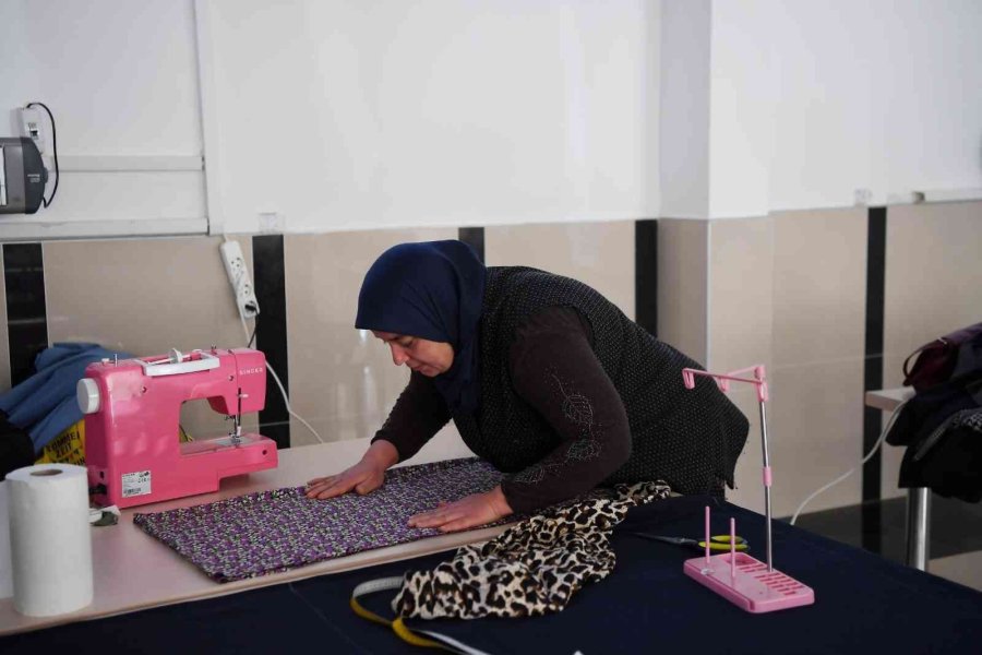 Esen: Üretimi Ve Üreteni Destekliyoruz