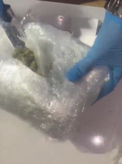 Konya’da Kamyondaki Mobilyaların Arasından Uyuşturucu Çıktı