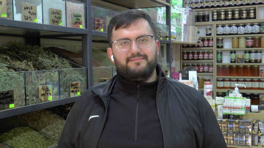 Kış Mevsiminin Gelmesi İle Birlikte Bitkisel Çaylara İlgi Arttı