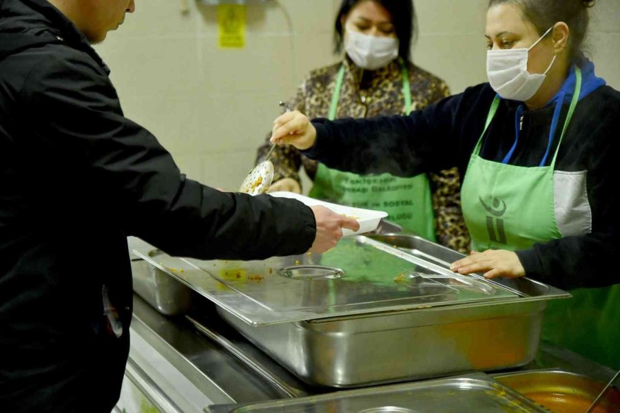 Sabah Çorbası Ve Yemek Desteğine Dönem Tatili Arası