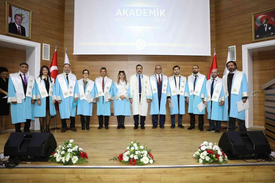 Alkü’de 44 Akademisyen Unvanlarını Yükseltti