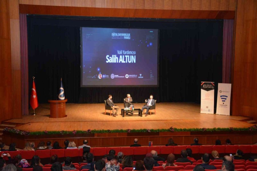 "dijital Dayanıklılık" Paneli Düzenlendi