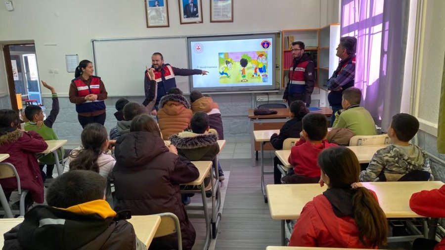 Jandarmadan ’huzur Ve Güven’ Uygulaması