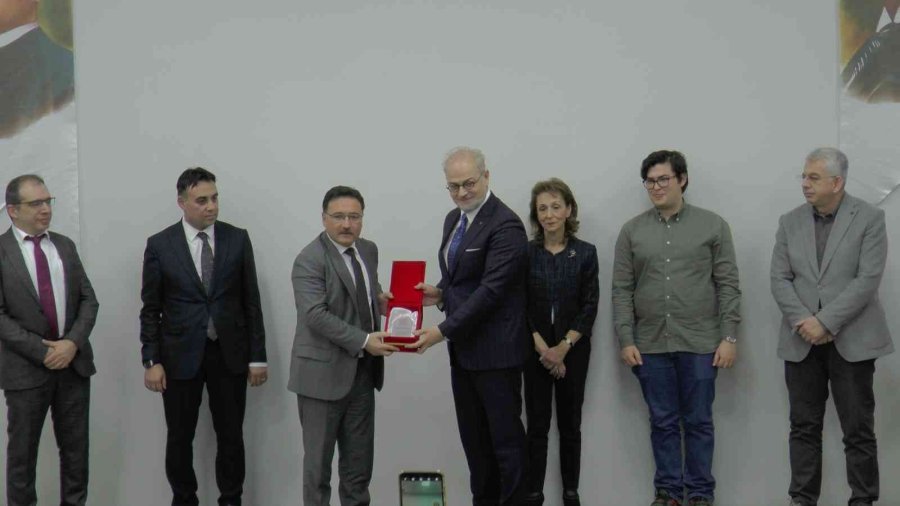 Öğrencilerin Ürettiği Yataklar Kendi Markaları İle Banttan Çıkacak