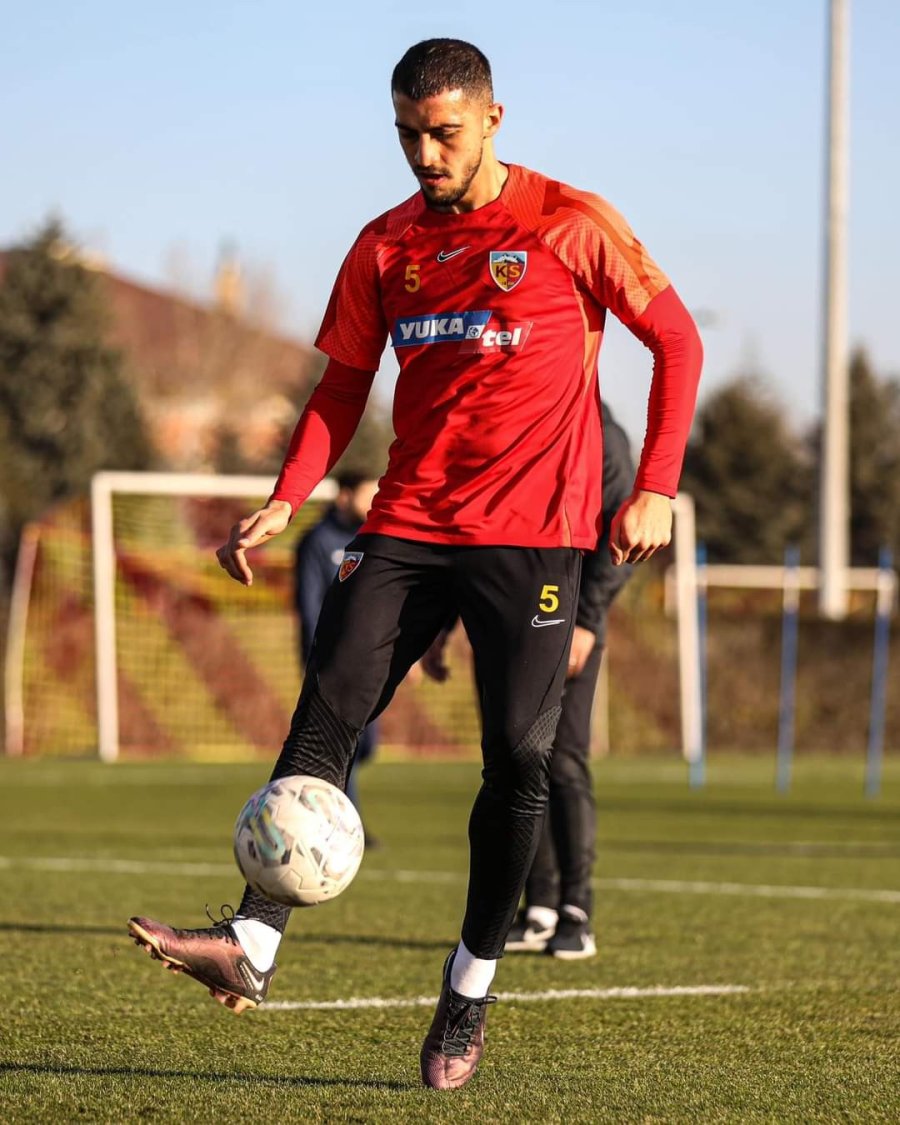 Kayserispor, Beşiktaş’a Bileniyor