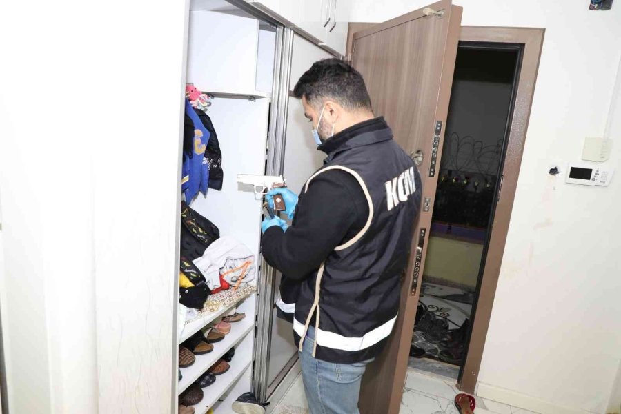 Mersin Tarsus’ta Dolandırıcılık Operasyonu: 24 Gözaltı