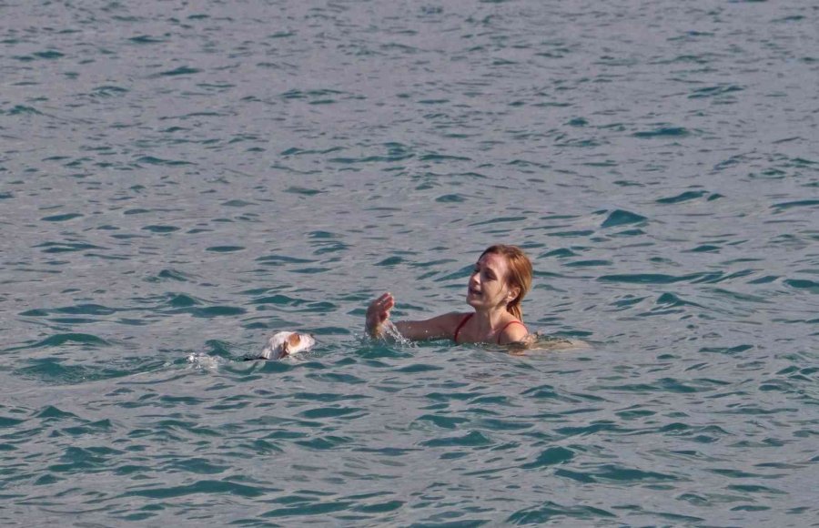 Türkiye Soğuk Hava Dalgasına Hazırlanırken, Antalya’dan Kıskandıran Görüntüler