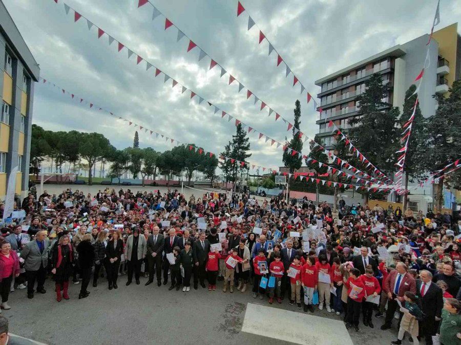 Antalya’da 492 Bin Öğrenci Karne Aldı