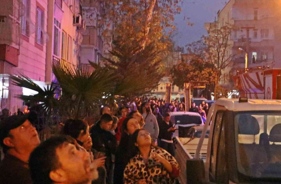 Antalya’da Evde Yangın Faciası: 2 Ölü