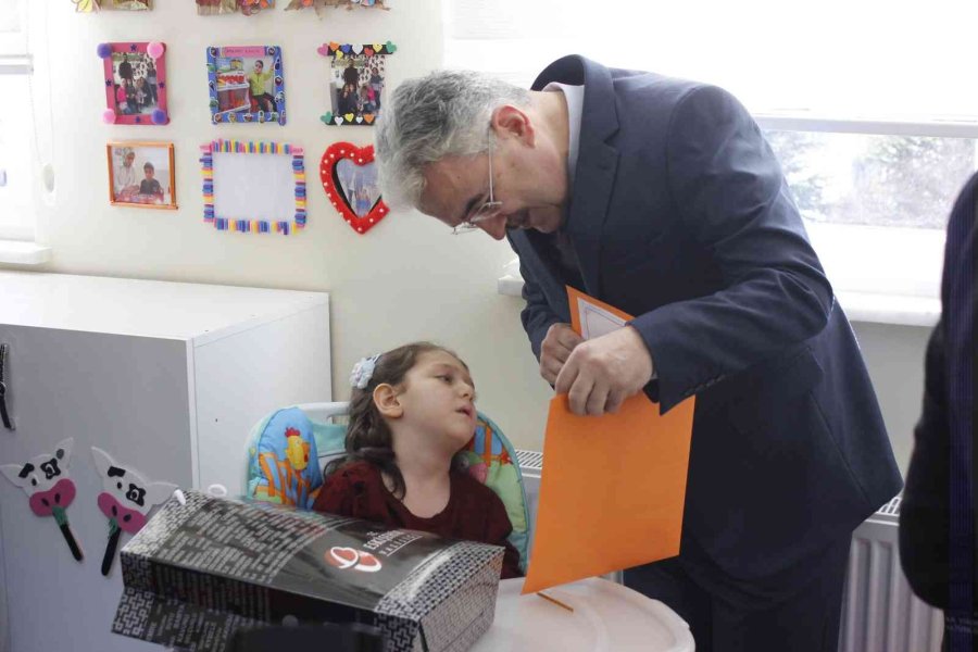 Özel Gereksinimli Öğrencilerin Karne Heyecanı