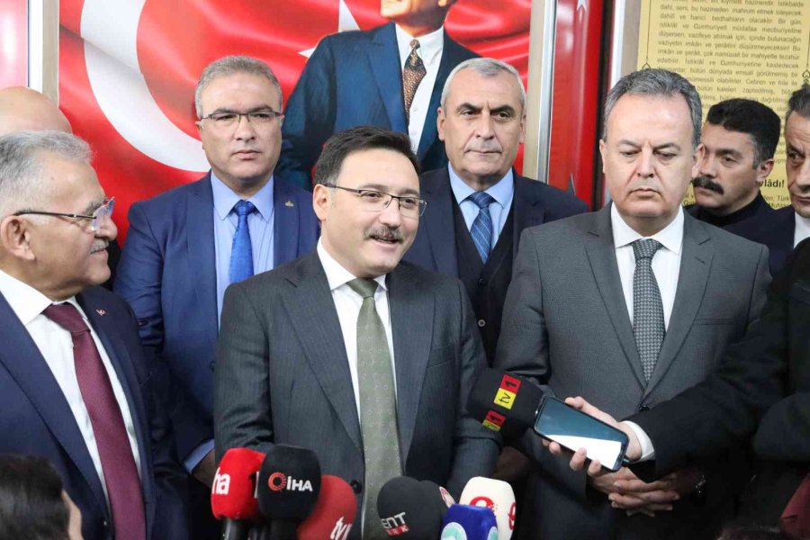 Kayseri’de 333 Bin 905 Öğrenci Karne Heyecanı Yaşadı