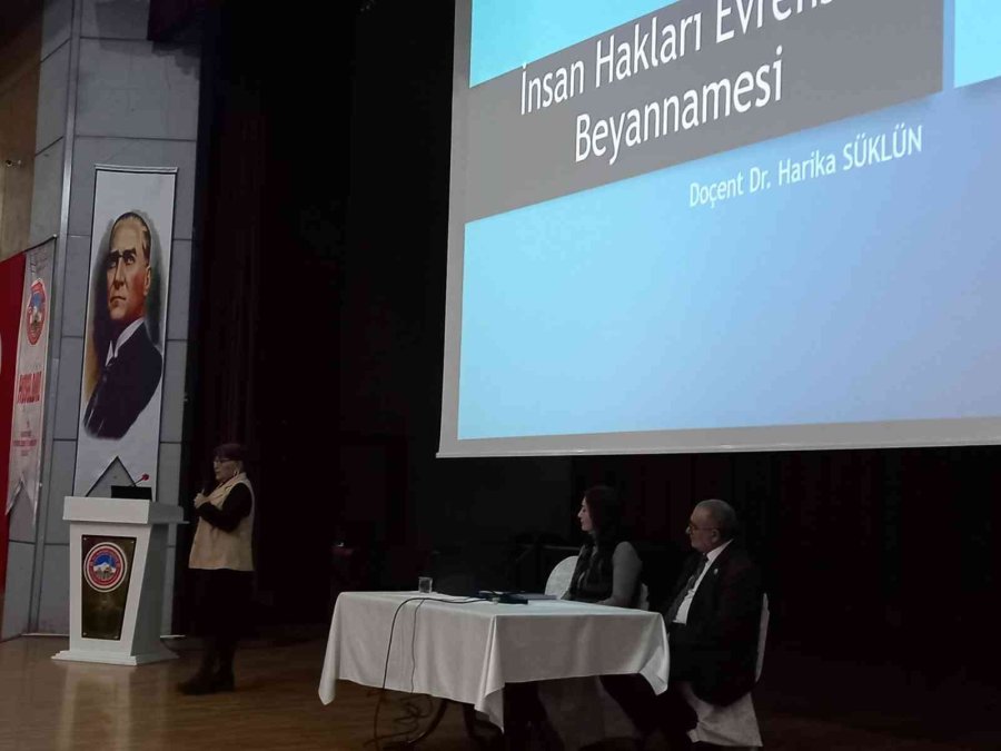 Muhtarlara ’insan Hakları Eğitim Ve Bilinçlendirme’ Paneli