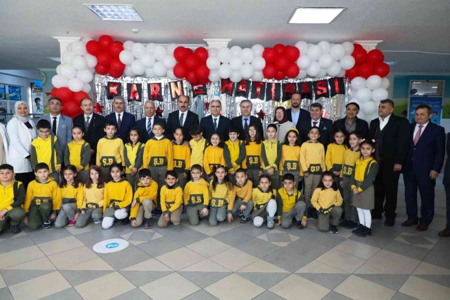 Konya’da 496 Bin 108 Öğrenci Karne Heyecanı Yaşadı