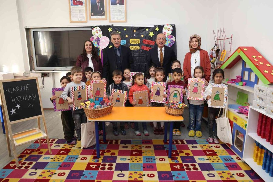 Başkan Kavuş, Çocukların Karne Sevincine Ortak Oldu
