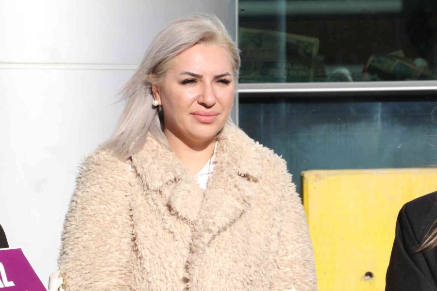 Eski Eşini Ve Kavgayı Ayırmak İsteyen Kişiyi Silahla Yaralayan Sanığa 27 Yıl 7 Ay Hapis