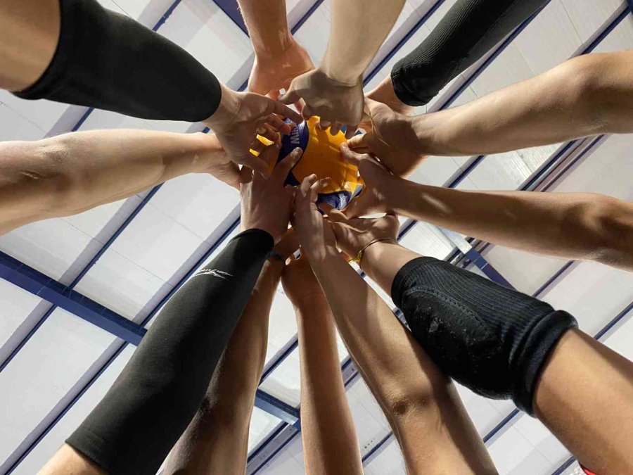 Hayallerimiz Var Diye Yola Çıktılar, Türkiye Şampiyonu Olma Yolunda Yarı Finale Yükseldiler