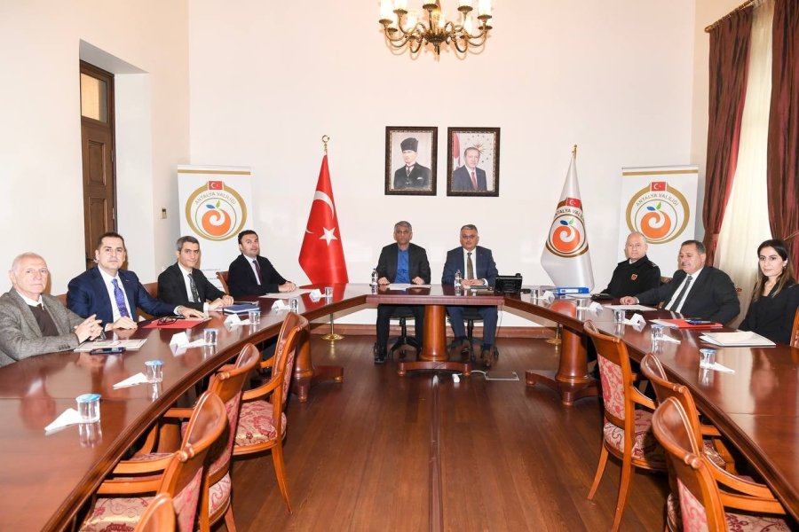 Vali Yazıcı: "güvenlik Konusunda Son Derece Hassasız"