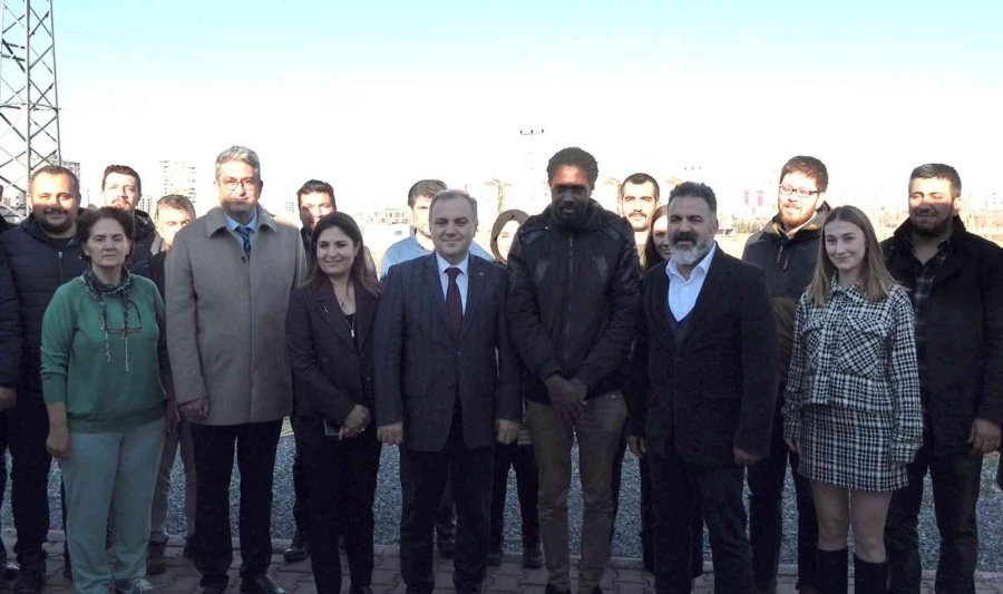 Erü Rektörü Altun, Erütam’ı Ziyaret Etti