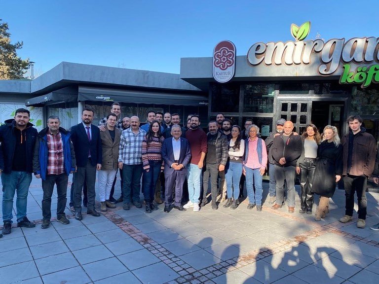 Başkan Büyükkılıç, Erzurum Devlet Tiyatrosu Sanatçıları İle Bir Araya Geldi