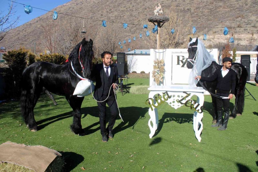 Bu Düğün Diğerlerinden Çok Farklı