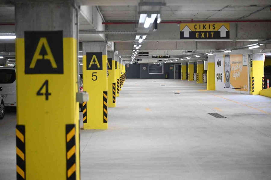 Mersin’de ’kent Meydanı Ve Katlı Otopark’ Projelerinin Açılışı Gerçekleştirildi