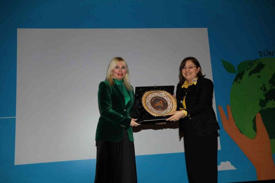 Rektör Özkan: "iklim Değişikliği Bir Çevre Sorunu Değil, Gelecek Kaygısıdır"