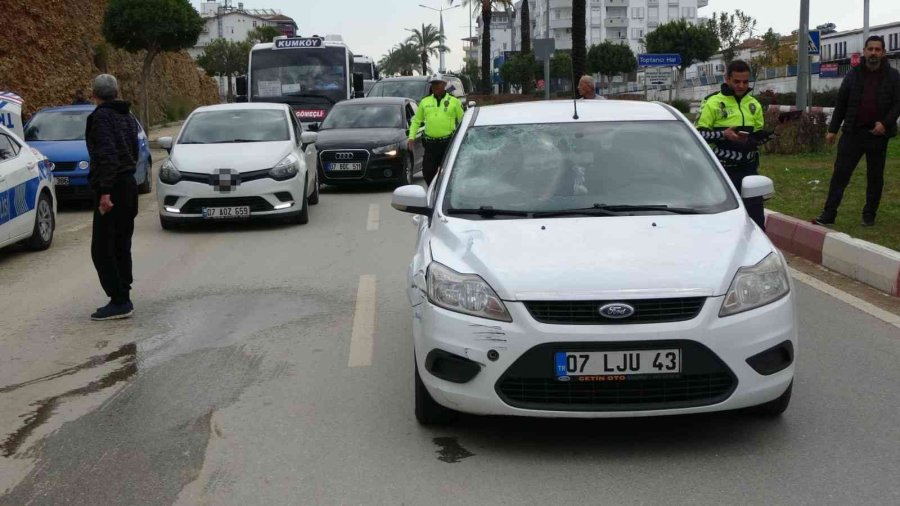 Otomobilin Çarptığı Bisikletli Ölümden Döndü, Sürücü Kaza Anını Soğukkanlılıkla Anlattı