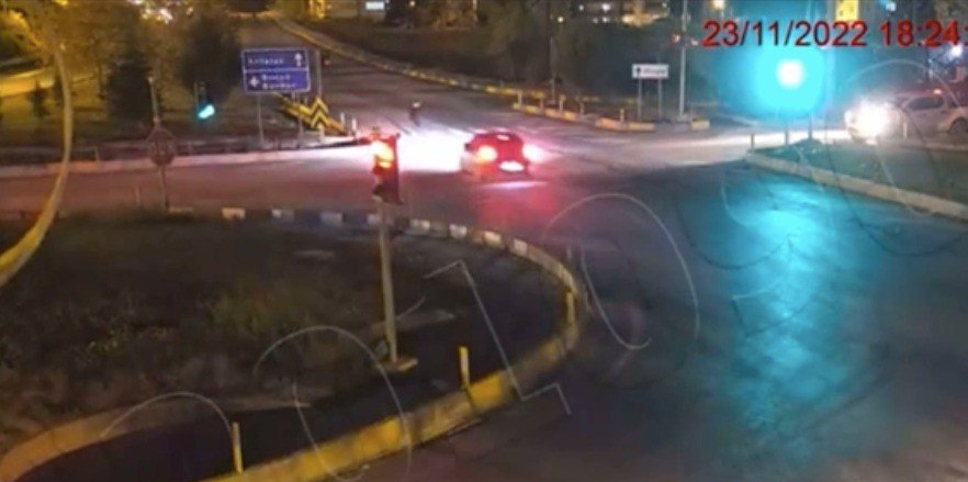 Acılı Baba, Oğlunu Kaybettiği Kazada Sürücünün Serbest Bırakılmasına İsyan Etti