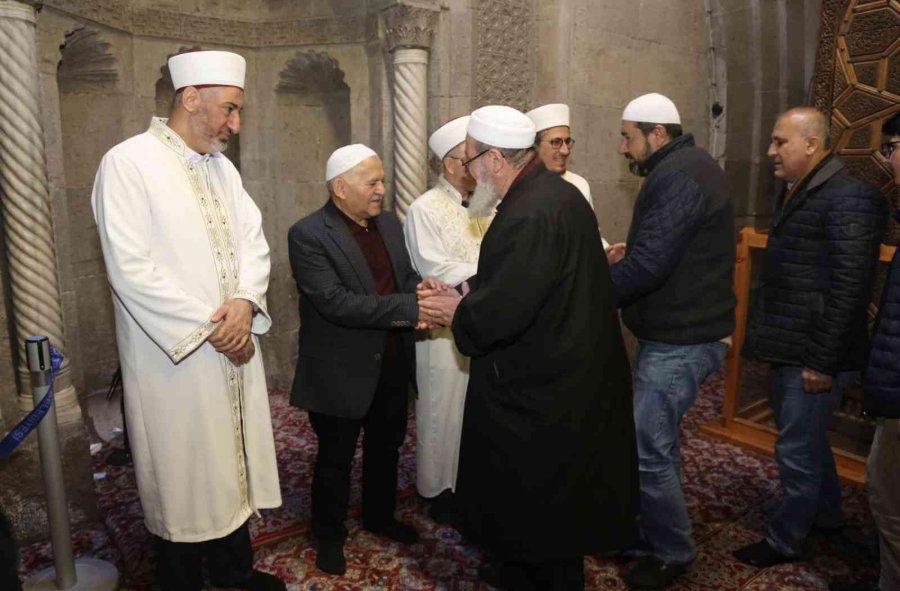 Başkan Büyükkılıç’tan İsveç’e Kınama