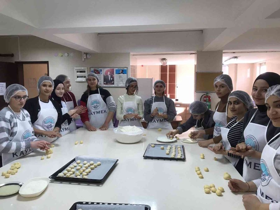 Büyükşehirin Ödüllü Projesi Değer Gençlik’te Ara Tatil Etkinlikleri