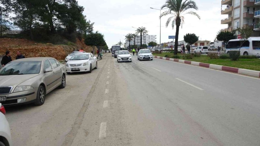 Otomobilin Çarptığı Bisikletli Ölümden Döndü, Sürücü Kaza Anını Soğukkanlılıkla Anlattı