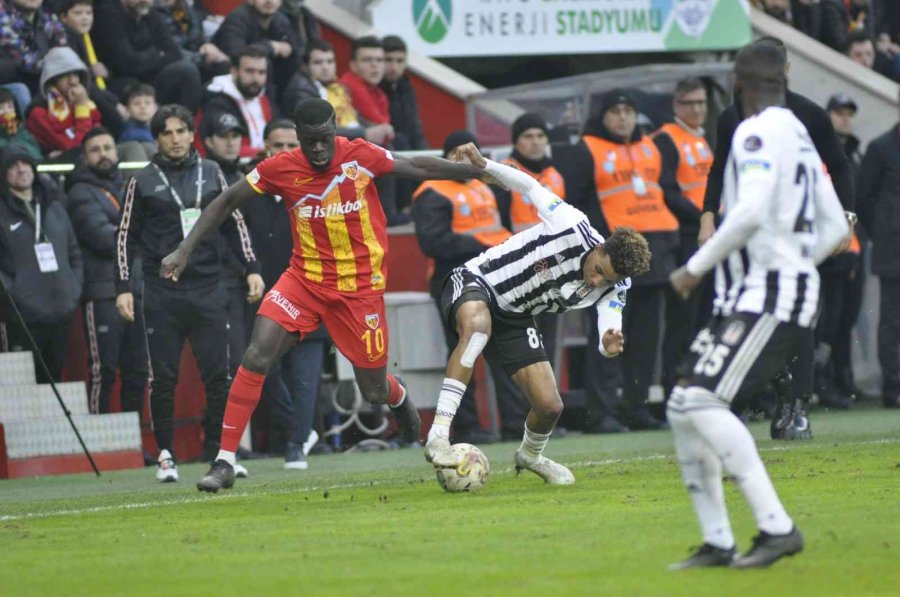 Spor Toto Süper Lig: Kayserispor: 0 - Beşiktaş: 2 (maç Sonucu)