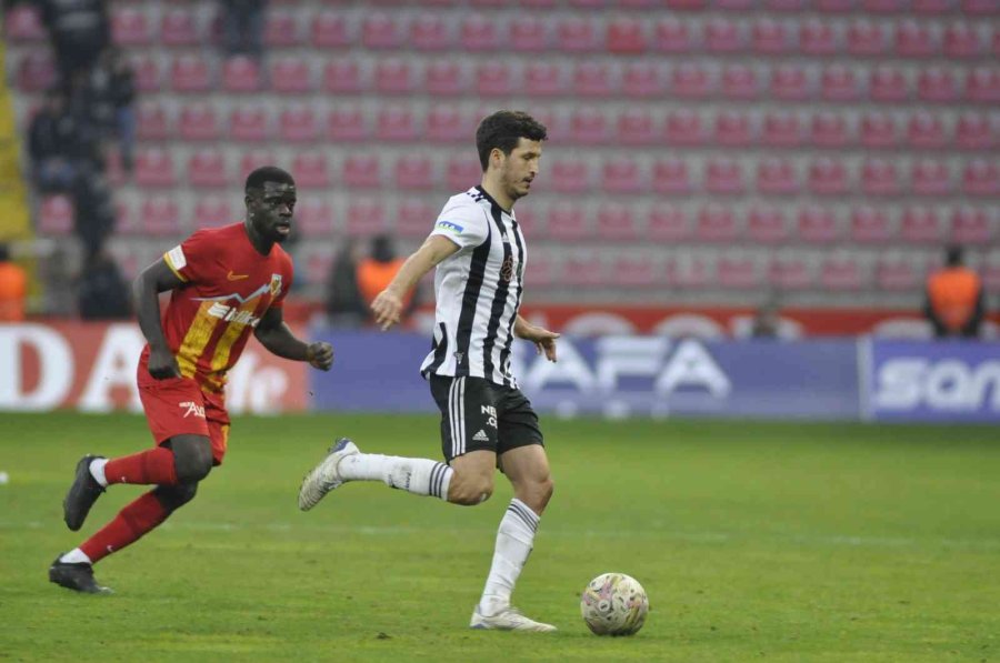 Spor Toto Süper Lig: Kayserispor: 0 - Beşiktaş: 2 (maç Sonucu)