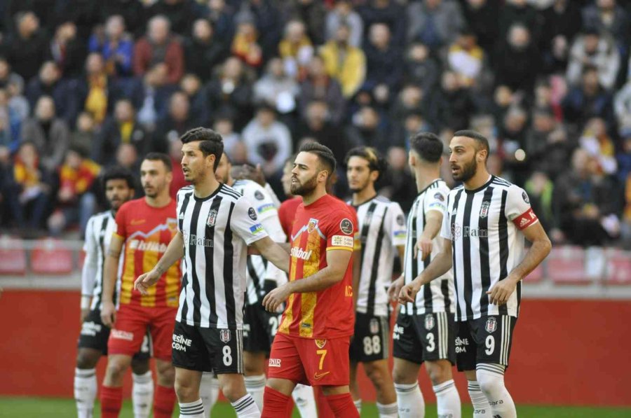 Spor Toto Süper Lig: Kayserispor: 0 - Beşiktaş: 1 (maç Devam Ediyor)