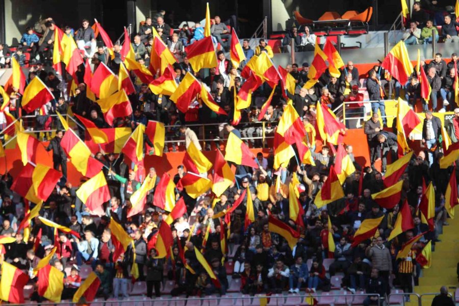 Spor Toto Süper Lig: Kayserispor: 0 - Beşiktaş: 2 (ilk Yarı)