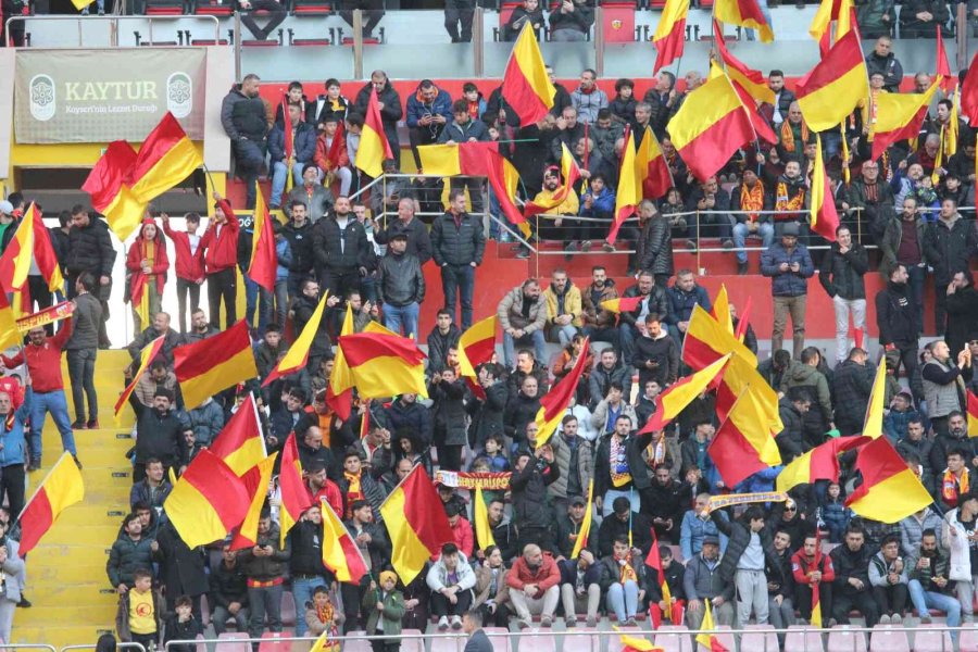 Spor Toto Süper Lig: Kayserispor: 0 - Beşiktaş: 2 (ilk Yarı)