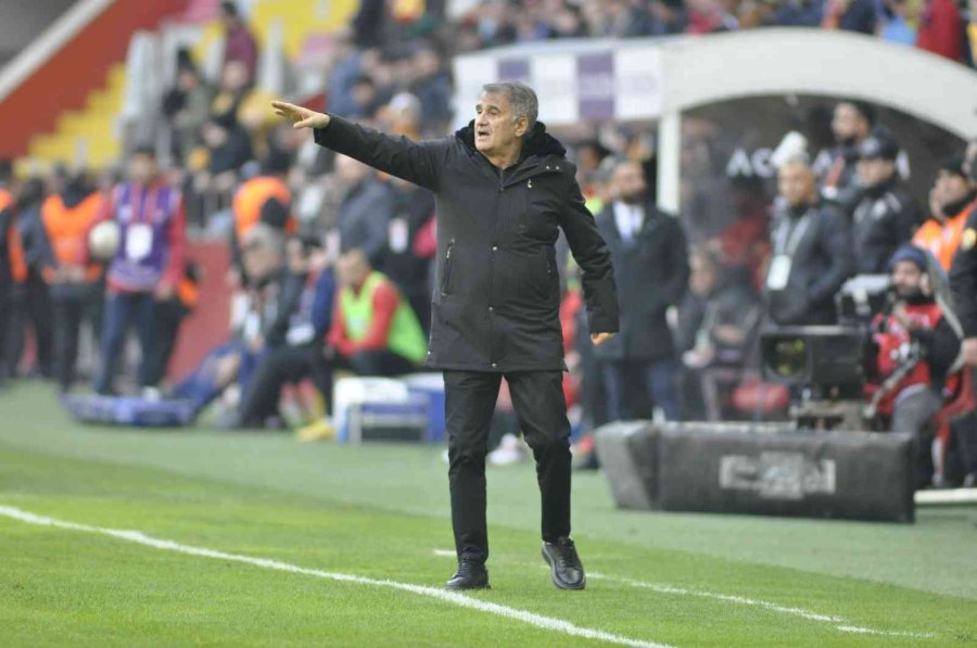 Spor Toto Süper Lig: Kayserispor: 0 - Beşiktaş: 2 (ilk Yarı)